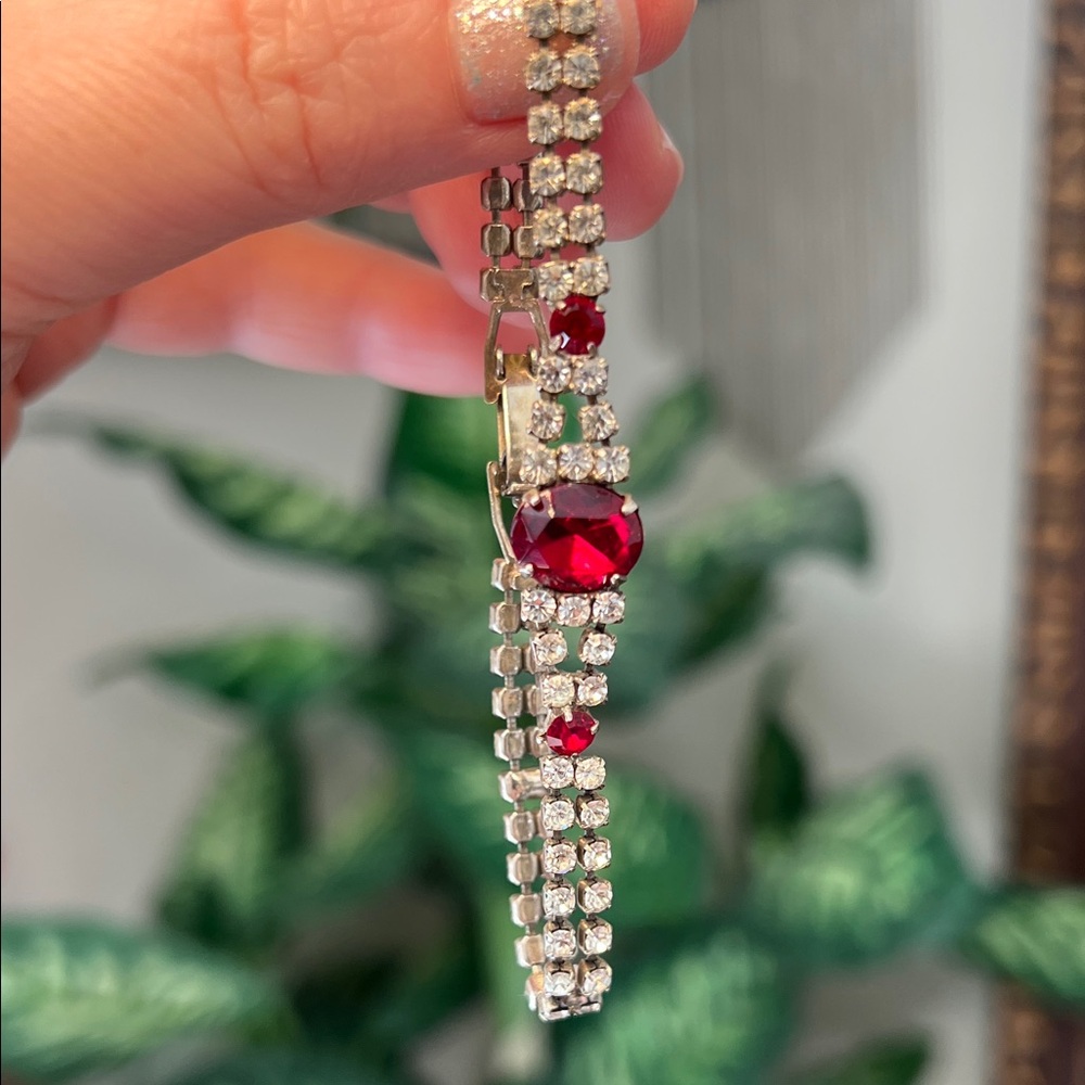 VTG Art Deco Style LIND Silver Plated Ruby Red Clear Rhinestone Tennis Bracelet - Picture 3 of 11